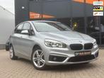 BMW 2-serie Active Tourer 225i/sportline/automaat/stoelver/p, Auto's, BMW, Stof, Gebruikt, Zwart, 4 cilinders