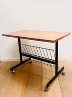 Mid-century modern, vintage tafel op wielen, Antiek en Kunst, Ophalen of Verzenden