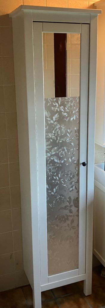 Mooie Ikea Hemnes badkamerkast met spiegeldeur
