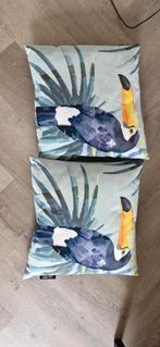 2x Decoratiekussen Toekan Jungle Vibes, Ophalen of Verzenden, Zo goed als nieuw, Overige kleuren, Vierkant