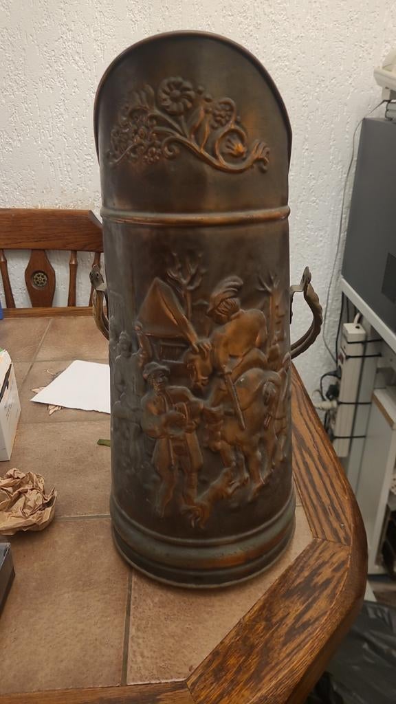 Antieke bronzen parapluhouder met reliëf, Antiek en Kunst, Ophalen of Verzenden, Brons