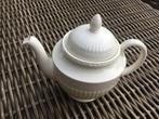Witte theepot - Klassiek design, Huis en Inrichting, Keuken | Servies, Overige typen, Ophalen of Verzenden, Zo goed als nieuw