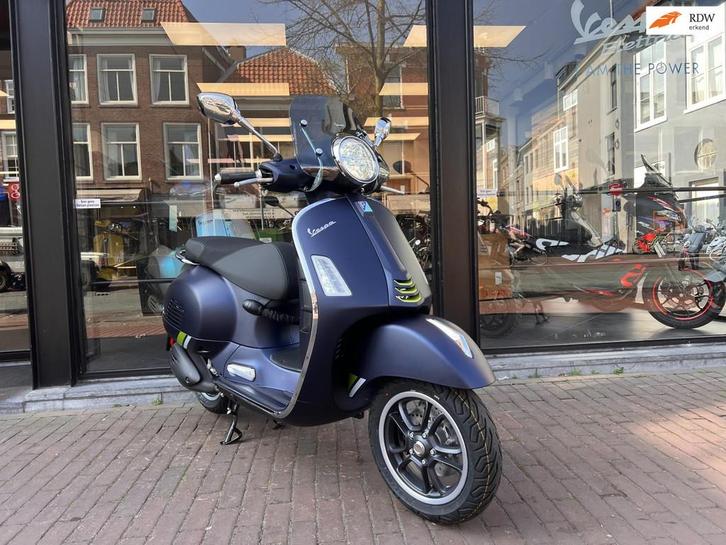 Vespa Scooter GTS 310 Supertech HPE EURO5+ 2025 4 JAAR FABRI, Motoren, Motoren | Overige merken, Bedrijf, Scooter, 12 t/m 35 kW