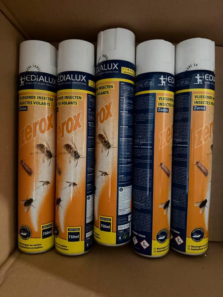 Zerox Vliegende Insecten Spray en one shot 750 ml, Huis en Inrichting, Schoonmaakartikelen, Overige typen, Ophalen of Verzenden