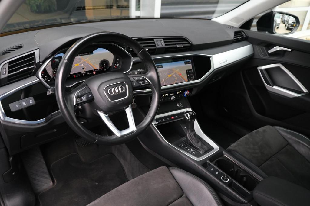 Audi Q3 Sportback 35 TFSI S-Line S-tronic 150PK Pano Navi Vi, Auto's, 15 km/l, Zwart, 4 cilinders, 150 pk