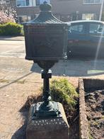 Groene brievenbus met kroon, Ophalen, Gebruikt, IJzer, Staande brievenbus