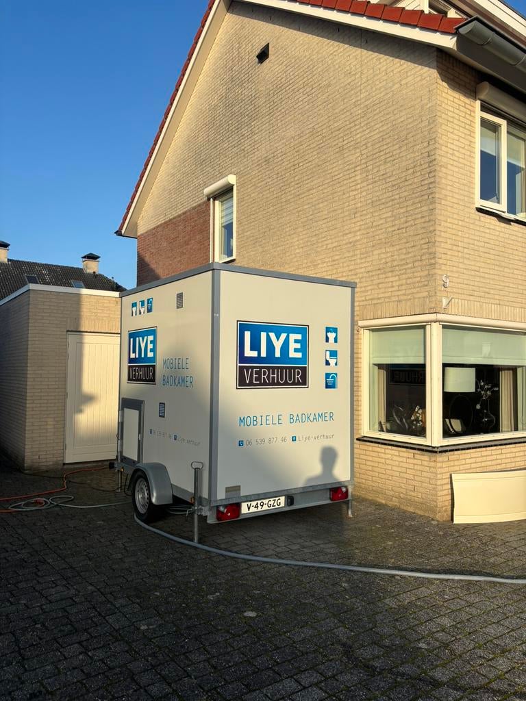 Mobiele badkamer douchewagen sanitair te koop  Marge, Doe-het-zelf en Verbouw, Ophalen, Gebruikt, ., Douche