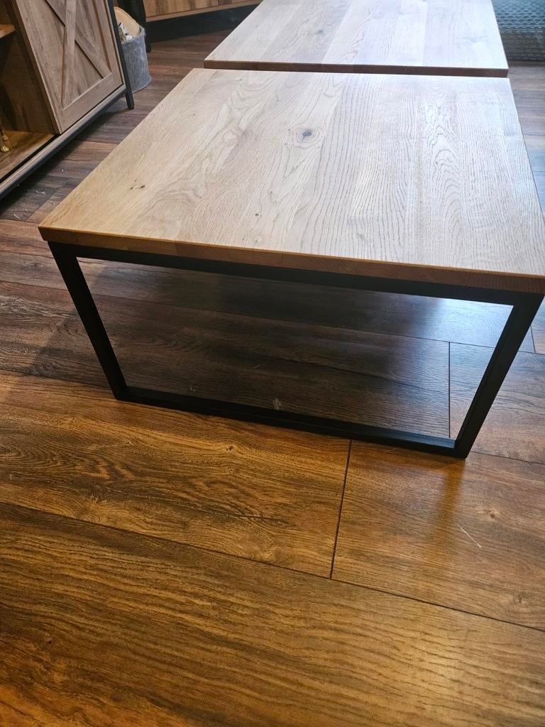 2 salontafeltjes eiken blad met stalen onderstel 60x60 cm, Ophalen, 50 tot 100 cm, Vierkant, 50 tot 100 cm