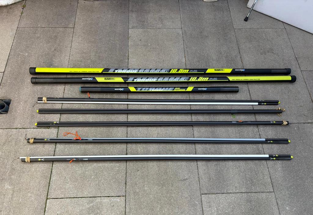 2x matrix torque 10.5m met 5 topsetten, Watersport en Boten, Hengelsport | Witvissen, Ophalen, Zo goed als nieuw, Vaste hengel