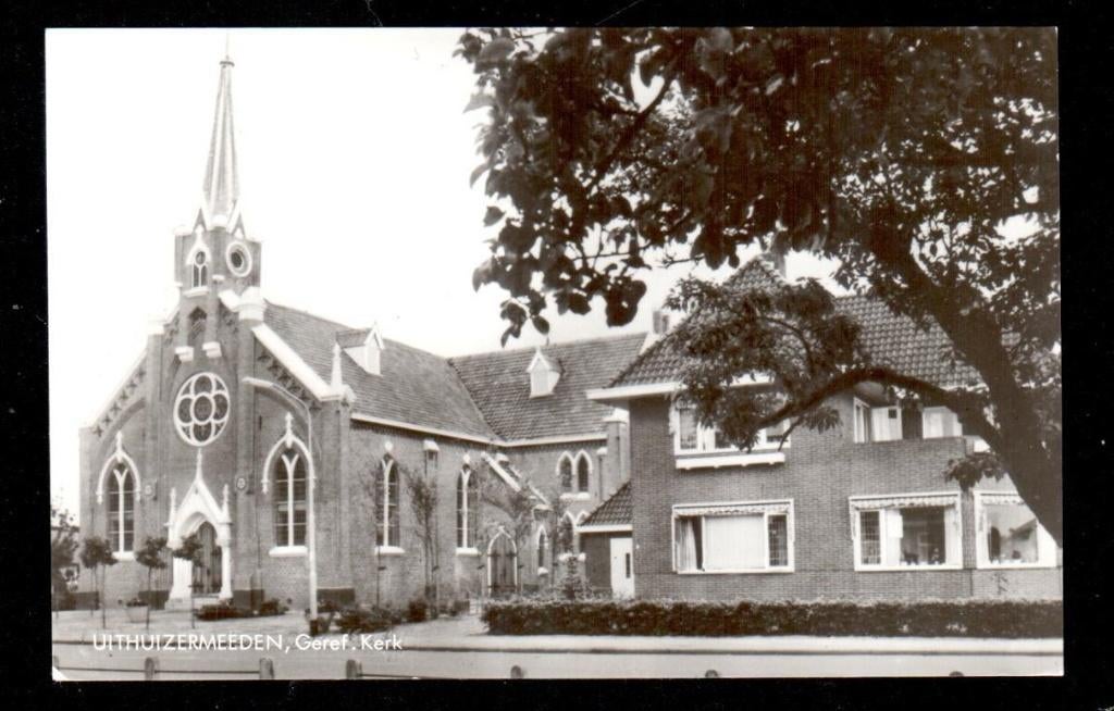 Oude Ansicht - Uithuizermeeden - Geref. Kerk - Gr., Verzamelen, Ansichtkaarten | Nederland, Ophalen of Verzenden, 1940 tot 1960