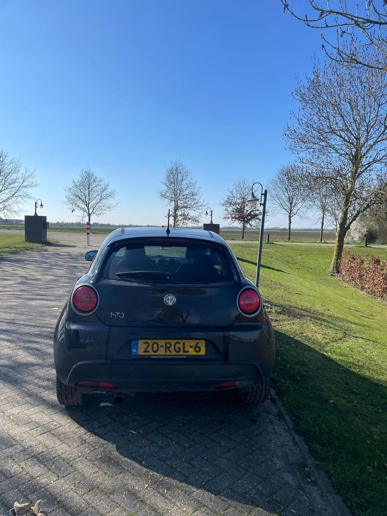 Alfa Romeo MiTo 1.3 D 62KW 2011 Zwart, Auto's, Voorwielaandrijving, 28 km/l, 4 cilinders, Zwart