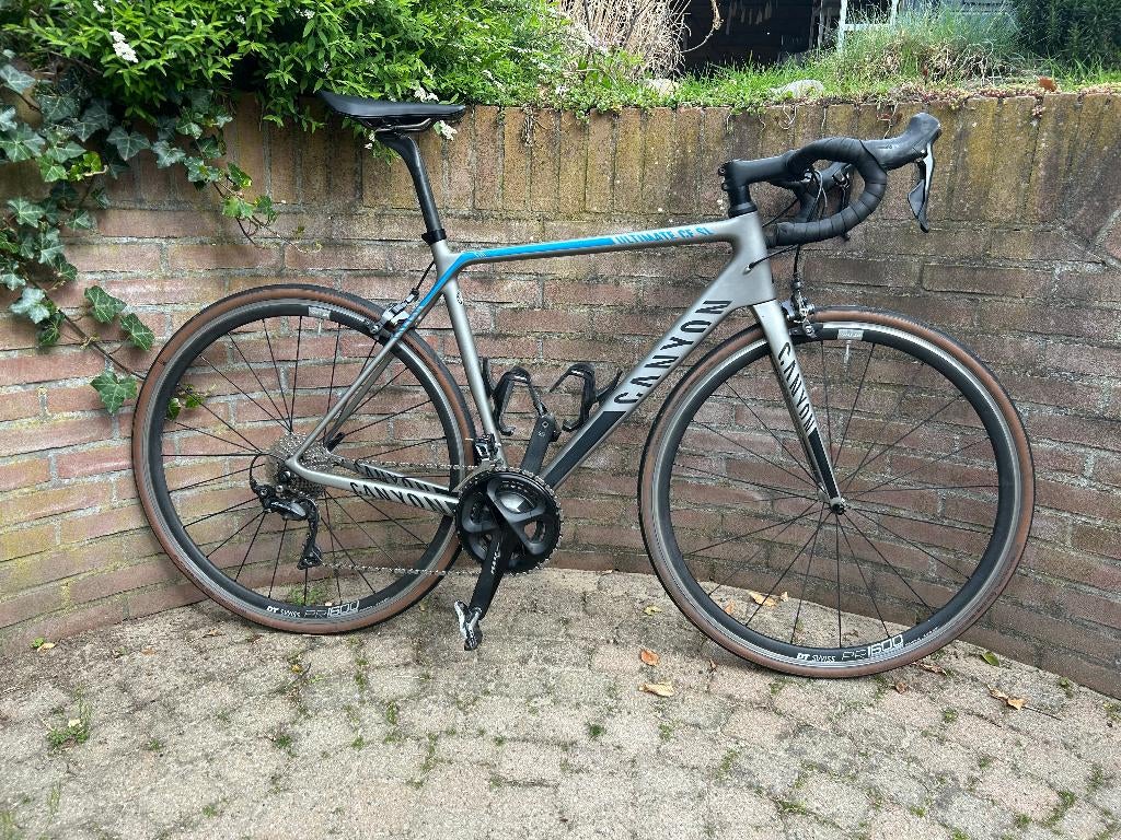 Canyon Ultimate CF SL 9.0, 28 inch, Gebruikt, 15 tot 20 versnellingen, 53 tot 57 cm