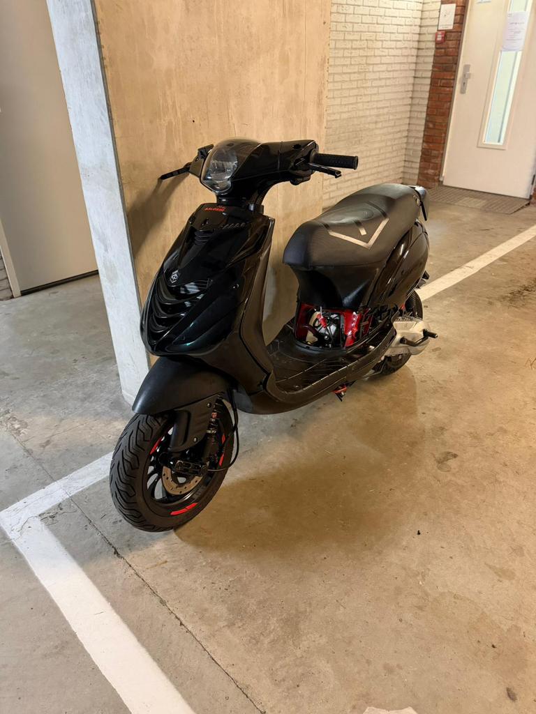 Zip 172 lc, Fietsen en Brommers, Scooters | Piaggio, Tweetakt, Maximaal 45 km/u, Zip, Nieuw