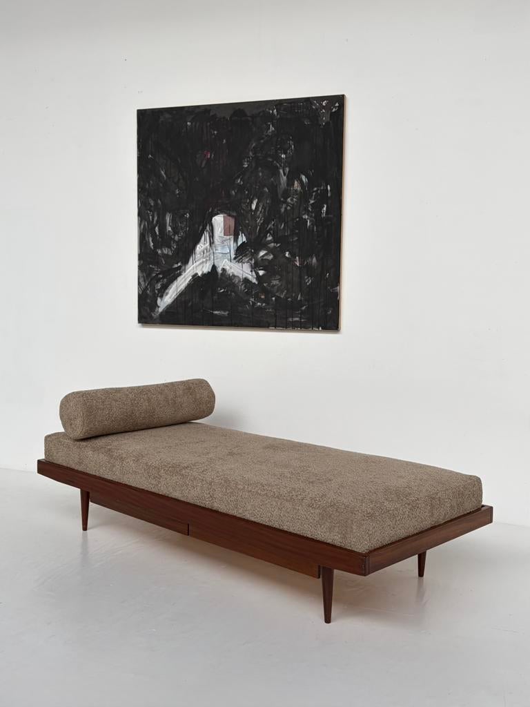 Vintage daybed opnieuw gestoffeerd, Vintage, 75 tot 100 cm, Zo goed als nieuw, Minder dan 150 cm