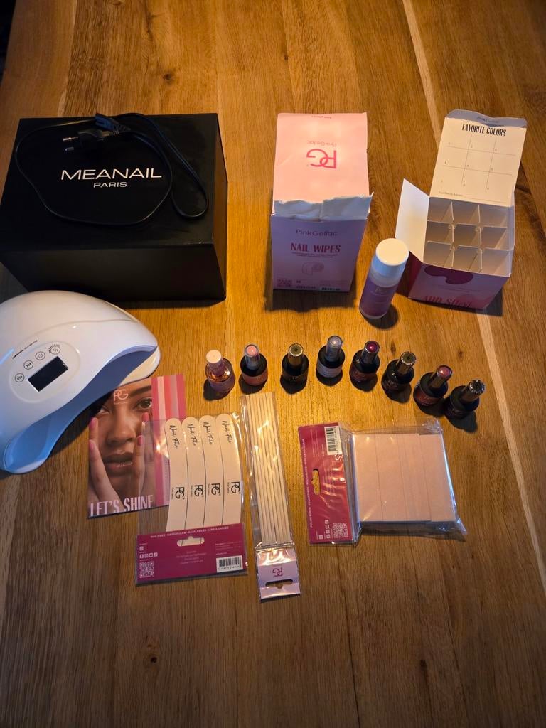 Complete Pink Gellac gellak set met UV/LED lamp, Ophalen of Verzenden, Zo goed als nieuw, Overige kleuren, Handen en Nagels