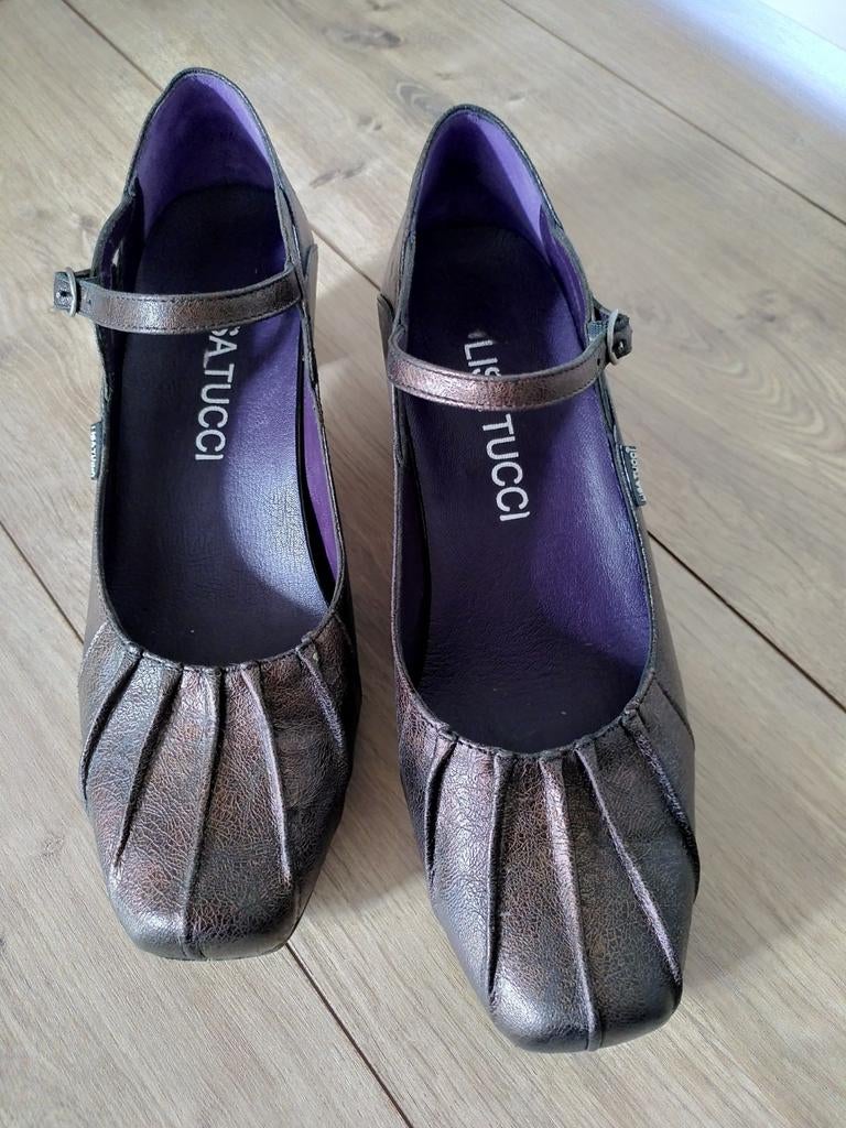 Exclusieve handgemaakte Italiaanse Lisa Tucci pumps, mt 41, Pumps, Bruin, Nieuw, Lisa Tucci