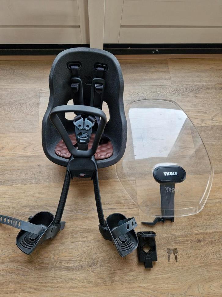 Thule Yepp Nexxt 2 Mini Fietszitje met Windscherm, Fietsen en Brommers, Fietsaccessoires | Fietsstoeltjes, Zo goed als nieuw, Voorzitje