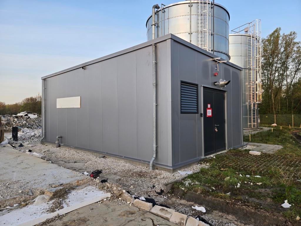 Staalconstructie, loods, schuur, Ophalen, 250 mm of meer