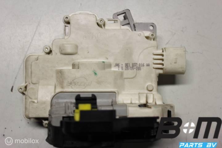 Deurslot rechtsachter 8E1837016AA, Gebruikt