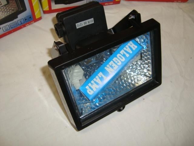 Nieuw: Elro Floodlight HL150 met lamp zwart (20230029), MTE, Nieuw, ELRO, Ophalen of Verzenden