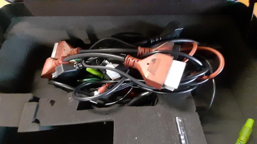 Koffer Carman computer met Kia adapters, Ophalen, T.Smit Outlet Store, Info@tommysmit.nl, 7008AR