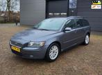 Volvo V50 2.4 Momentum, Leder, Trekhaak, Clima, CruisC!, Gebruikt, Zwart, 700 kg, 1500 kg