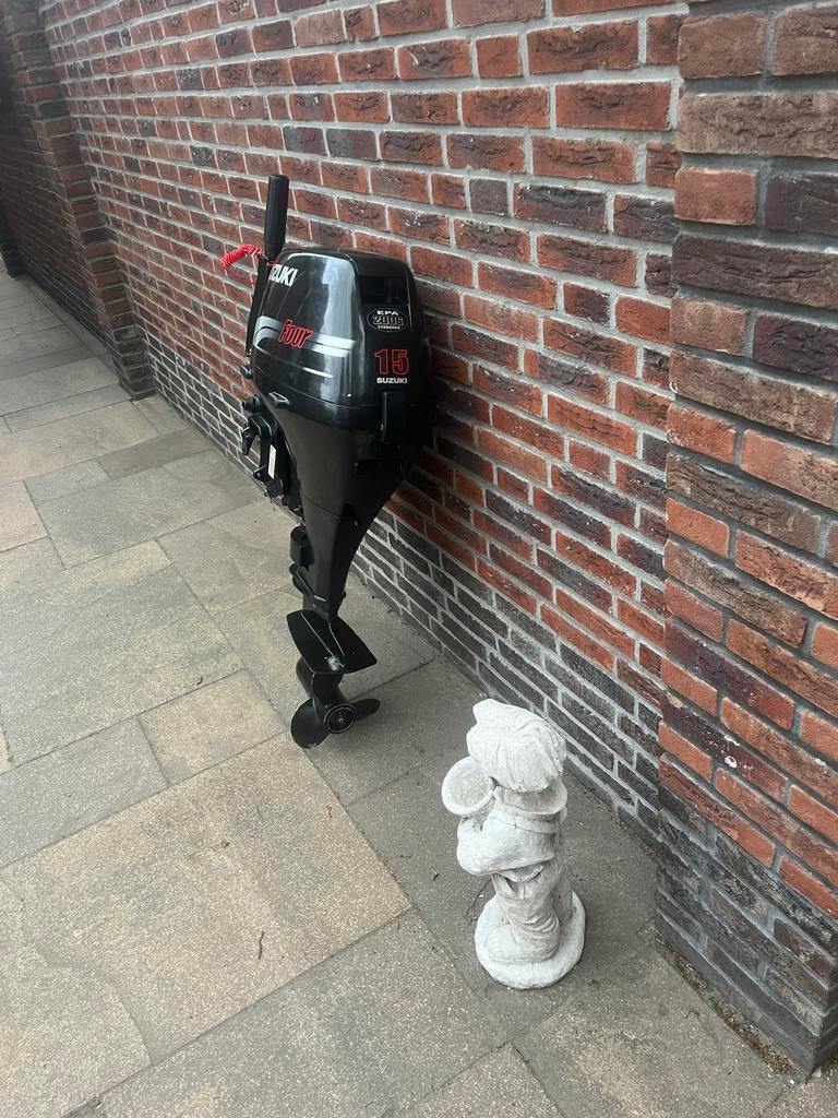 Suzuki 15 pk 4 takt, Watersport en Boten, Buiten- en Binnenboordmotoren, Ophalen, Zo goed als nieuw, Benzine, 10 tot 30 pk