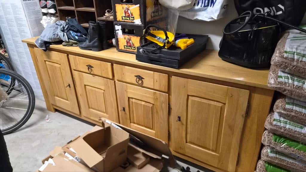 Eikenhouten dressoir, Ophalen