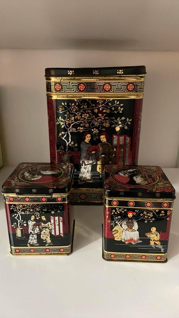 Set van 3 Vintage Chinese Theeblikken - Zwart/Goud, Verzamelen, Blikken, Gebruikt, Thee, Overige merken, Ophalen of Verzenden