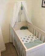 Babykamer: Ledikant met Hemel en Commode, Ophalen, Gebruikt, Jongetje of Meisje