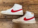 Nike Blazer maat 44 sneakers wit/rood, Kleding | Heren, Schoenen, Ophalen of Verzenden, Gedragen, Wit, Sneakers of Gympen