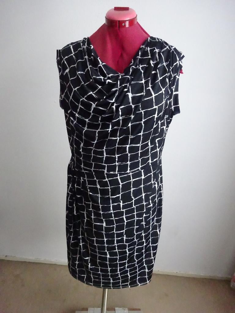 Liv jurk mt XXL= 44/46, Overige kleuren, Verzenden, Maat 46/48 (XL) of groter, Zo goed als nieuw