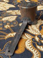 Antiek Oosters koffiekannetje van koper en ijzer 19 cm., Antiek en Kunst, Ophalen of Verzenden, Koper