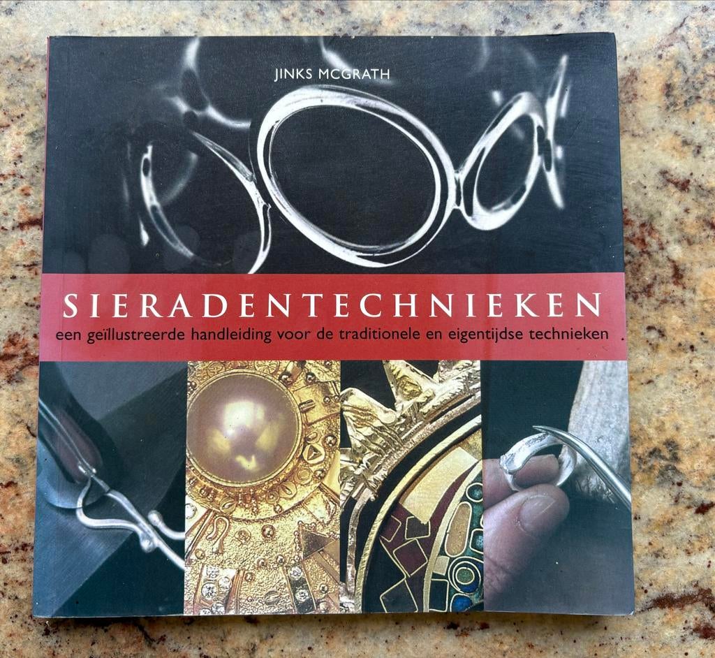 Boek Sieradentechnieken - Jinks McGrath (Goede Staat), Ophalen of Verzenden, Overige typen