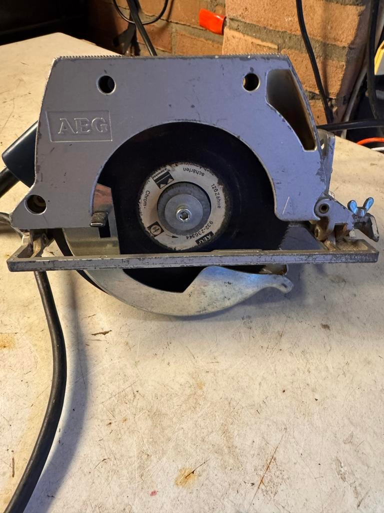 AEG HK 45 Cirkelzaag - Krachtige en Compacte Zaag, Ophalen, Gebruikt, Cirkelzaag, 600 tot 1200 watt