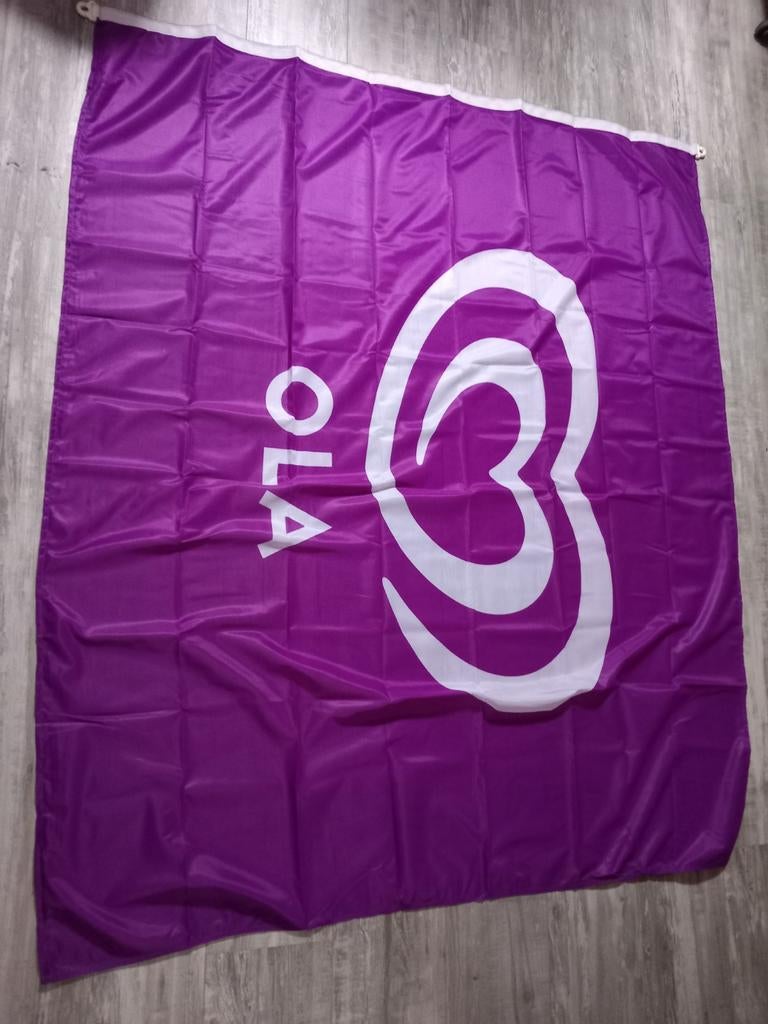 Ola vlag, poly glans, 135 x 155 cm, Ophalen