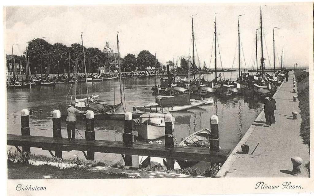 Jt30-56   Enkhuizen  Pleziervaart . Met P., Verzenden, 1920 tot 1940, Gelopen, Noord-Holland