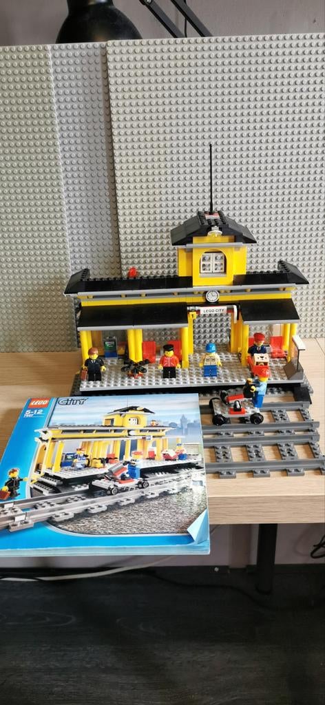 Lego station 7997 compleet met handleiding en poppetjes, Ophalen of Verzenden