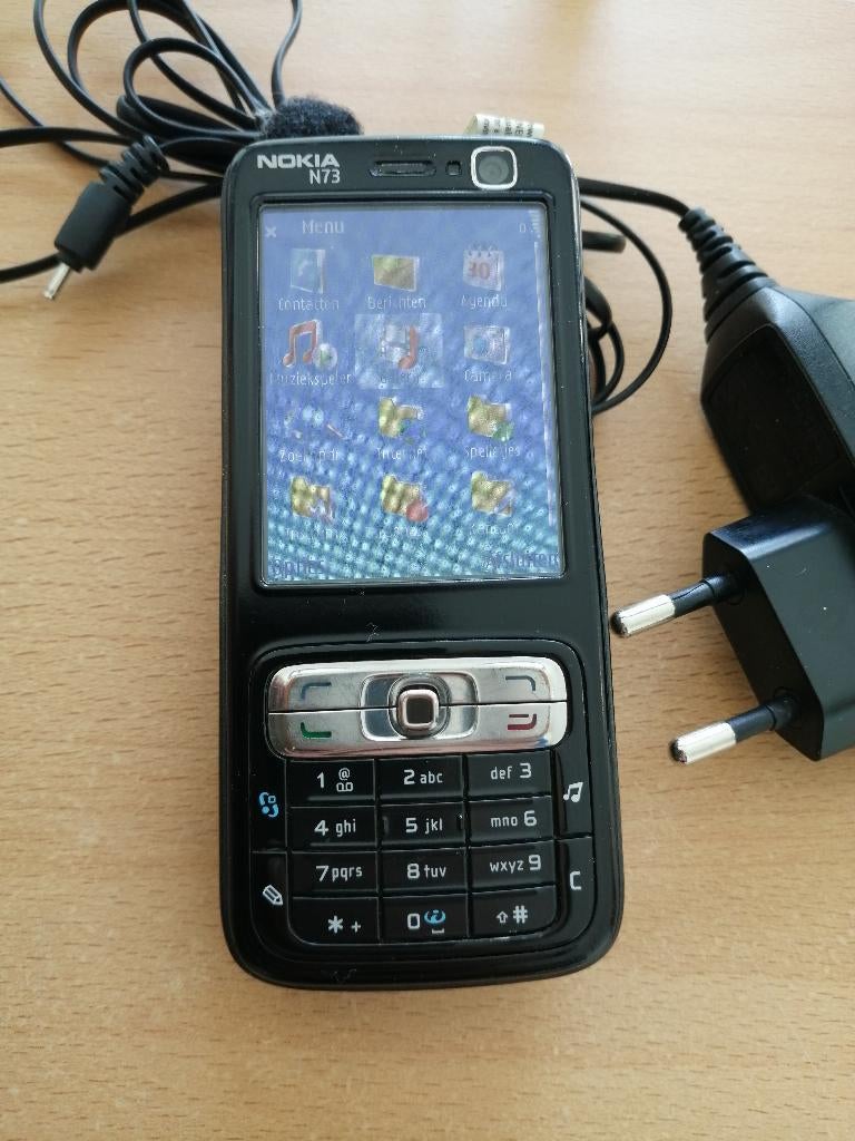 OP=OP!! MOOIE ZWARTE NOKIA N73 MOBILE PHONE INCL OPLADER, Telecommunicatie, Mobiele telefoons | Nokia, Gebruikt, Zwart, Fysiek toetsenbord