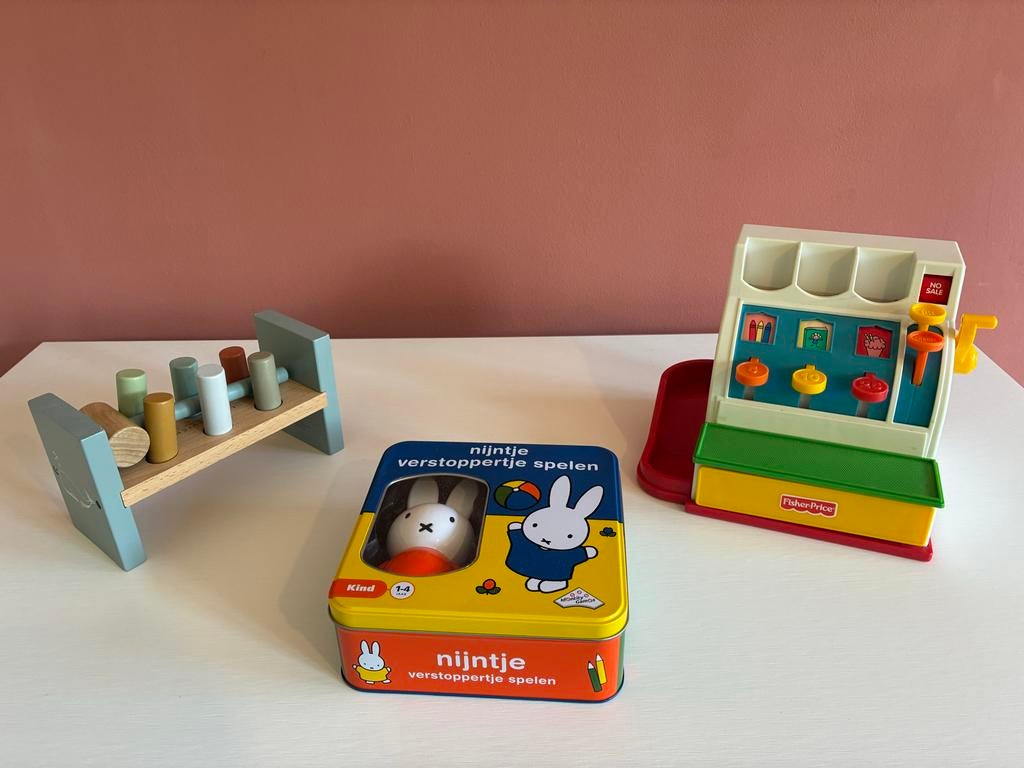 Diverse speelgoed: Nijntje, Fisher-Price kassa, houten bank, Ophalen of Verzenden, Zo goed als nieuw, Jongen of Meisje