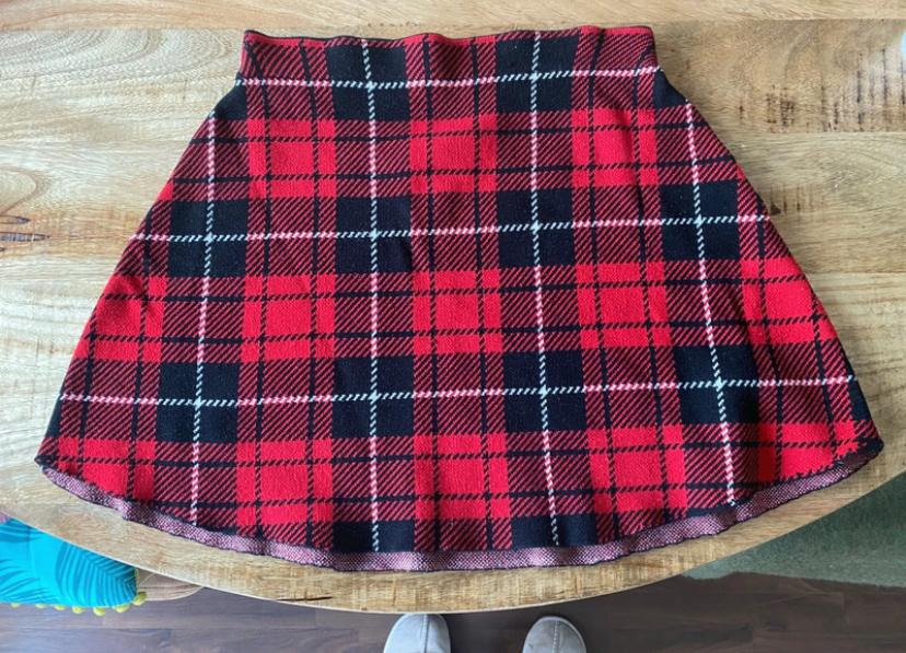 H&M Kinderrokje Rood Zwart Geruit Maat 146/152, Kleding | Dames, Rokken, Ophalen of Verzenden, Zo goed als nieuw, Maat 34 (XS) of kleiner