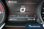 Alfa Romeo Giulia 2.0 T AWD Veloce Driver assist. Carplay, Automaat, 745 kg, Euro 6, 4 cilinders