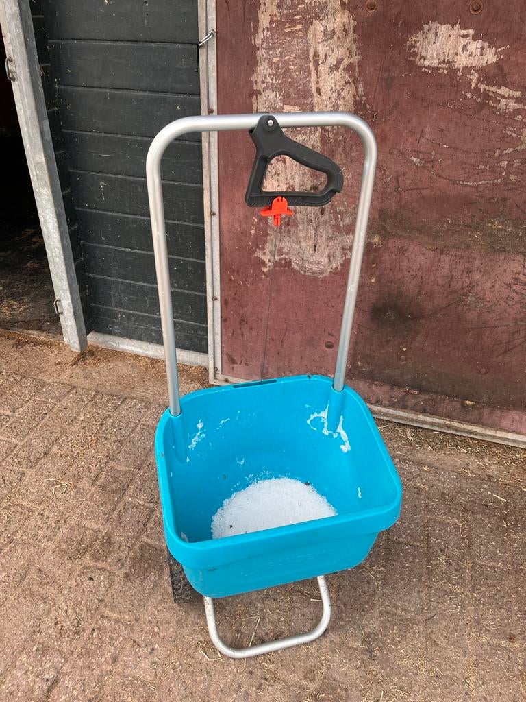 Gardena Strooiwagen - Handige hulp voor uw tuin, Tuin en Terras, Overige Tuin en Terras, Gebruikt, Ophalen of Verzenden