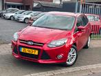 Ford Focus Wagon 1.0 EcoBoost Titanium | NWE D-Riem | Half L, Auto's, Ford, Euro 5, 101 pk, Gebruikt, Zwart