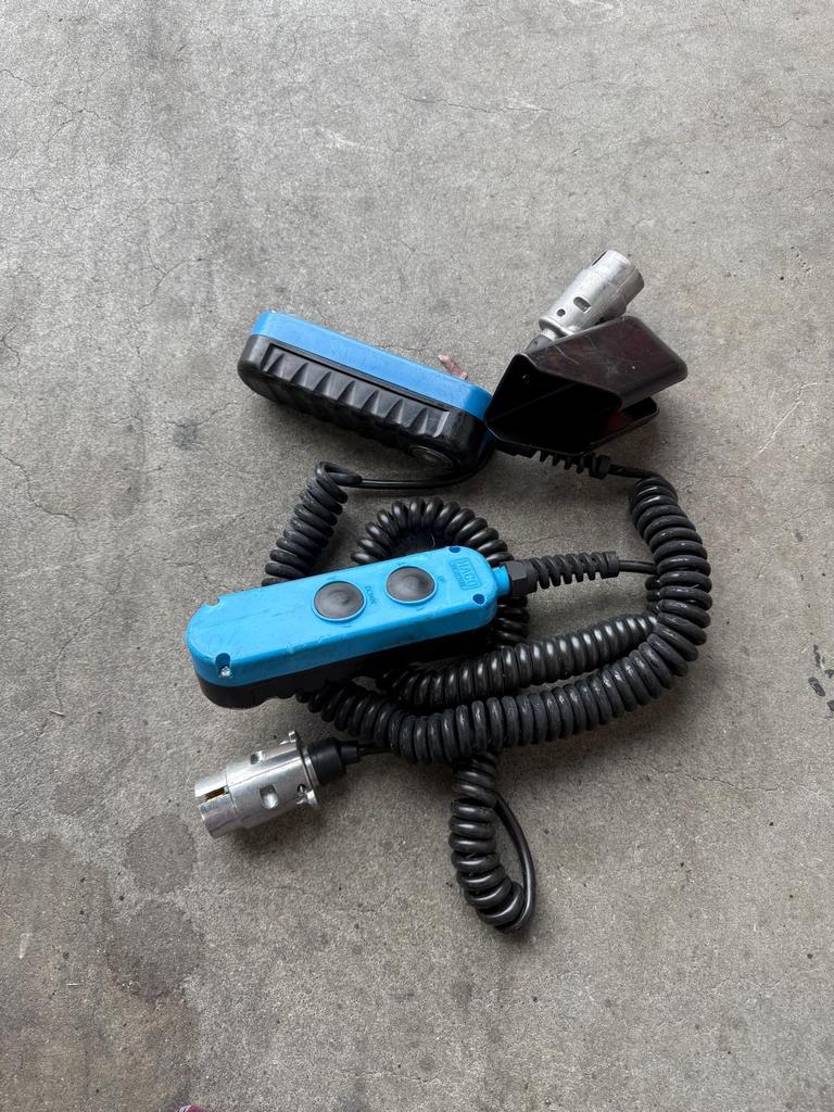 2x Haco laadklep afstandsbediening, Ophalen of Verzenden, Gebruikt, Universele onderdelen