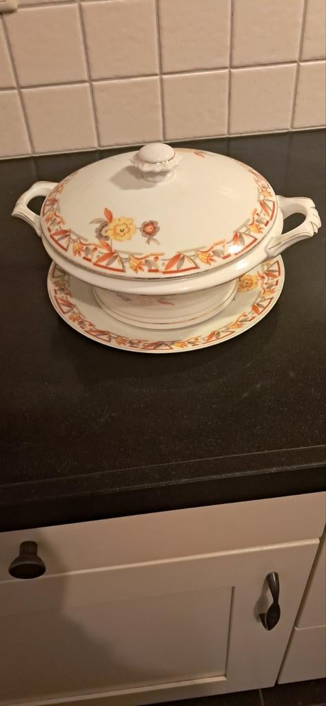 Antieke Jr'50 Soepterrine met Bord uit Cz.Slovakia., Antiek en Kunst, Ophalen of Verzenden