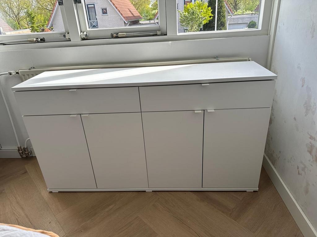 Witte ladekast met deuren - Zo goed als nieuw, Ophalen, Overige materialen, 150 tot 200 cm, Zo goed als nieuw
