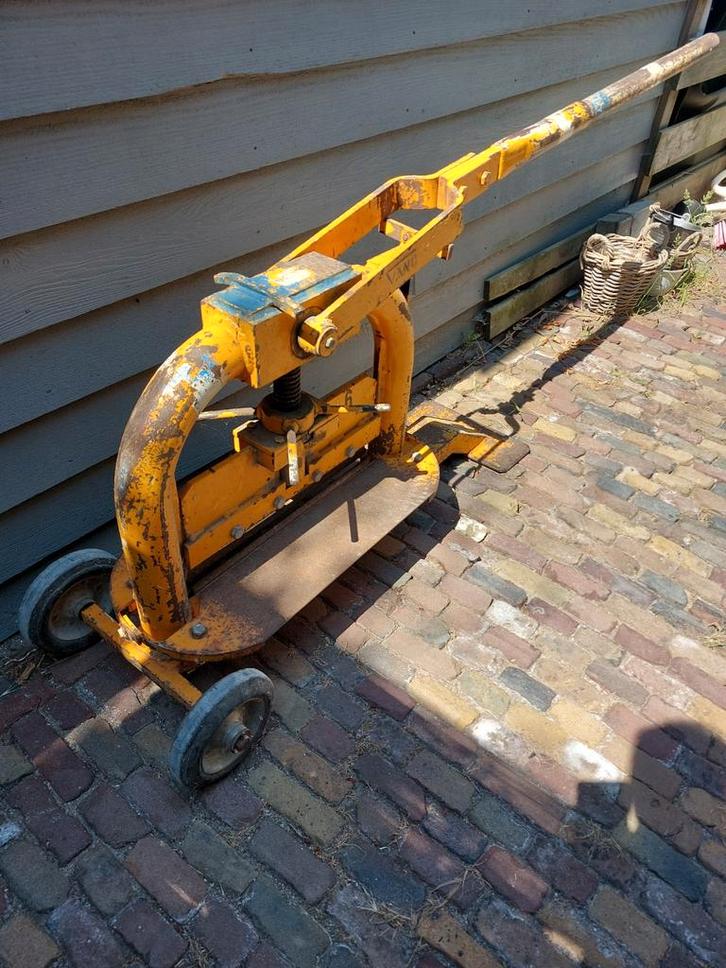 Robuuste stenenknipper op wielen, Doe-het-zelf en Verbouw, Gereedschap | Handgereedschap, Gebruikt, Ophalen of Verzenden