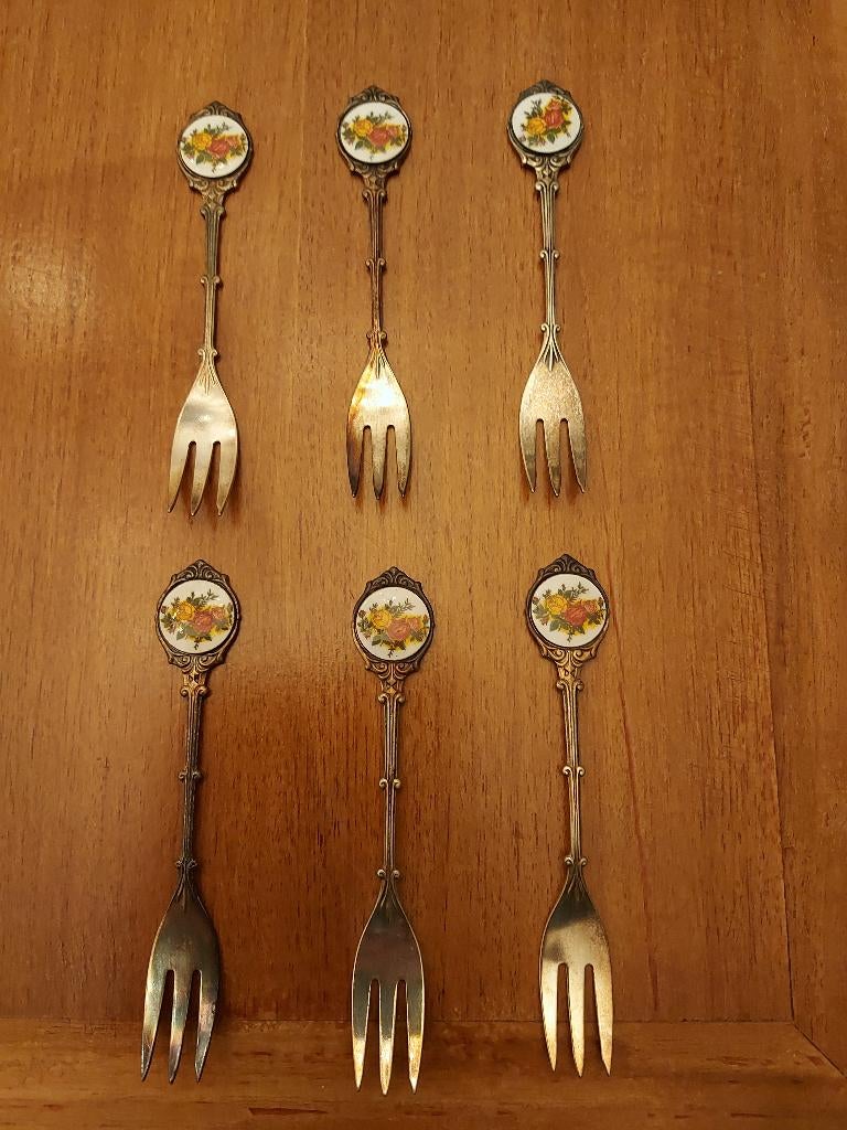 Royal Albert Old Country Roses (gebak vorkjes), Ophalen