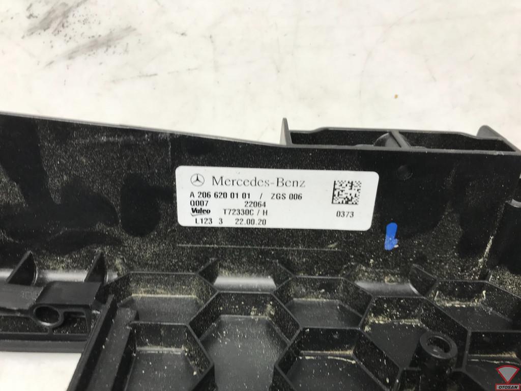Mercedes C Klasse W206 Voorfont Console A2066200101, Gebruikt, Mercedes-Benz AG, Voor, Mercedes-Benz